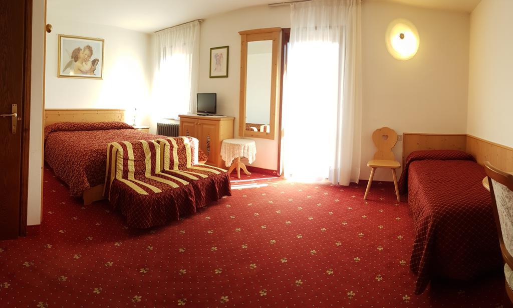 Villa Elena B&B Hotel San Martino Di Castrozza Buitenkant foto