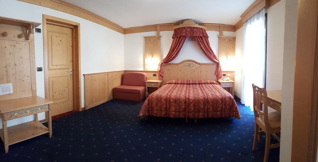 Villa Elena B&B Hotel San Martino Di Castrozza Buitenkant foto