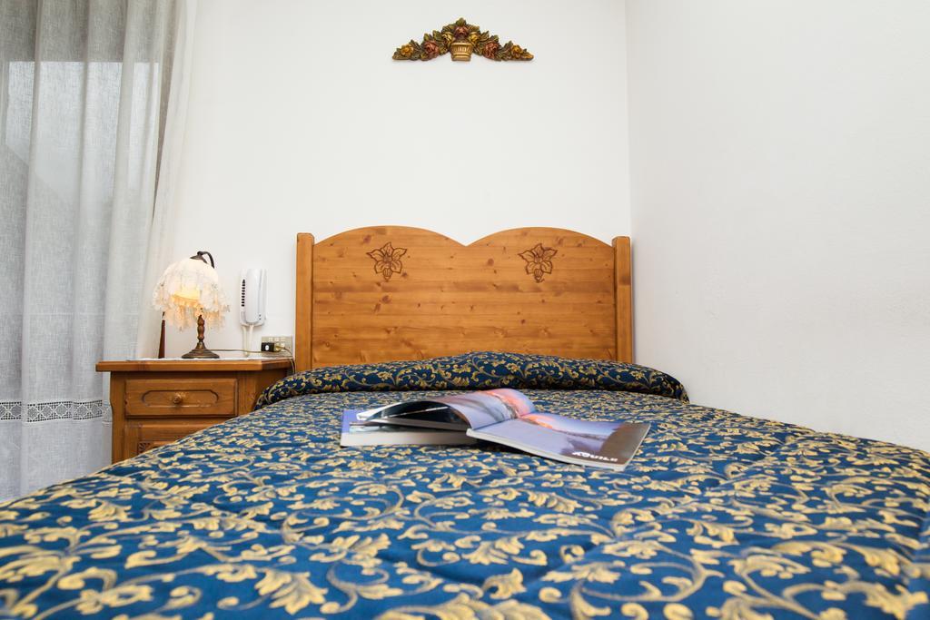 Villa Elena B&B Hotel San Martino Di Castrozza Buitenkant foto